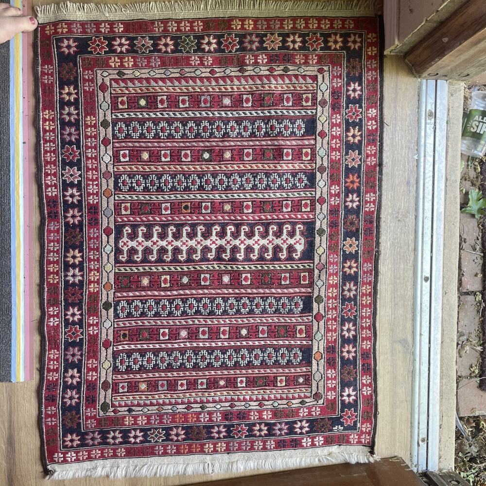 Vintage Handmade Wool Turkish Rug 30”x40”